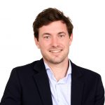 Photo de Romain de Taillac, gérant de l’agence IDS Environnement Gironde, spécialiste de la gestion et de la réduction des déchets pour entreprises, commerces et restaurateurs.