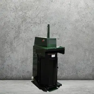 Clean Tass — Tasseur à poubelle